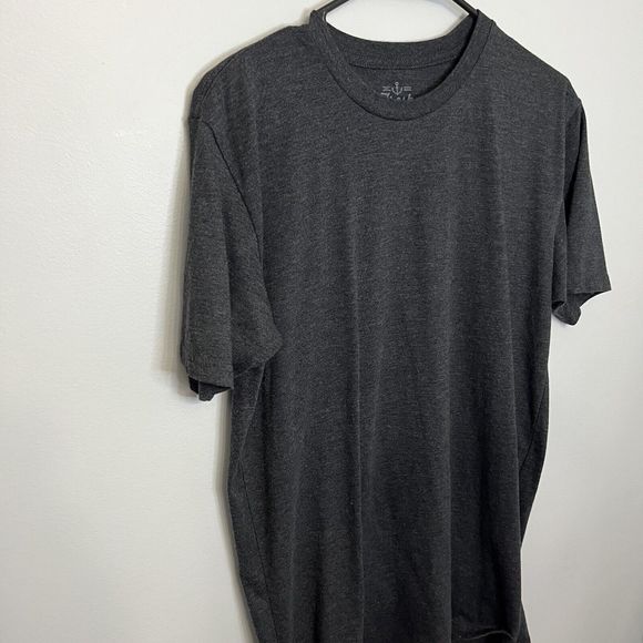 Fresh Clean Tees Gray T Shirt Mens MT Short Sleeve Med Crew Neck Solid Tee NWOT - Picture 2 of 6
